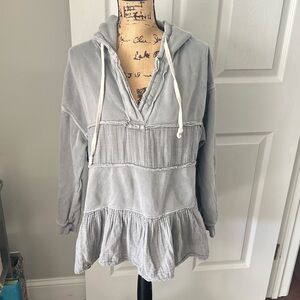 Adorable XS Free People Gray Textured Hoodie